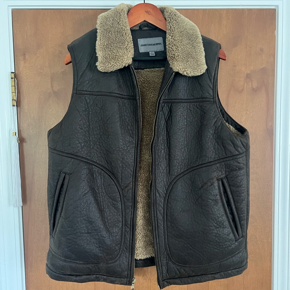 Men’s Johnston Murphy Vest Sz Large